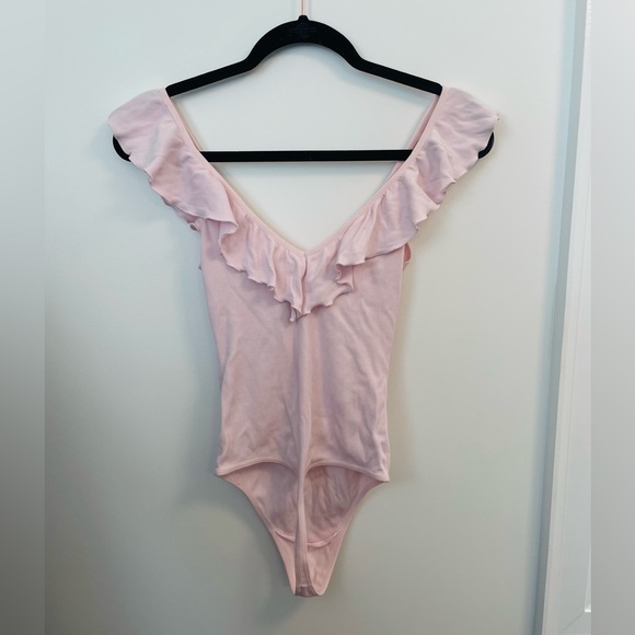NWOT‎ Aritzia Wilfred Danette Bodysuit Light Pink - Picture 3 of 5